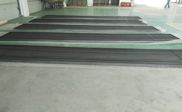 鋼絲網(wǎng)不銹鋼屏風(fēng)